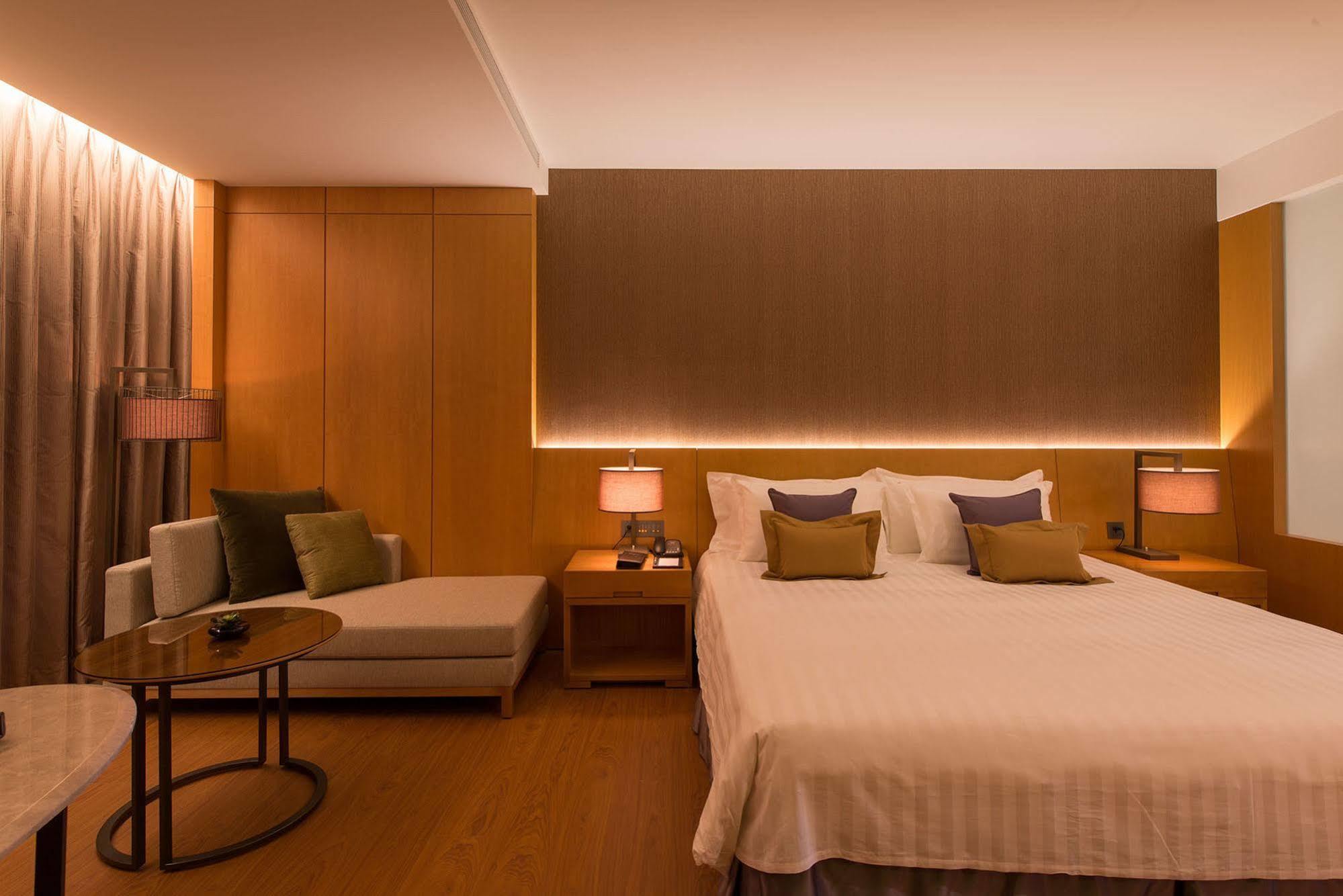 Golden Lake Hotel Jinhu Exterior photo